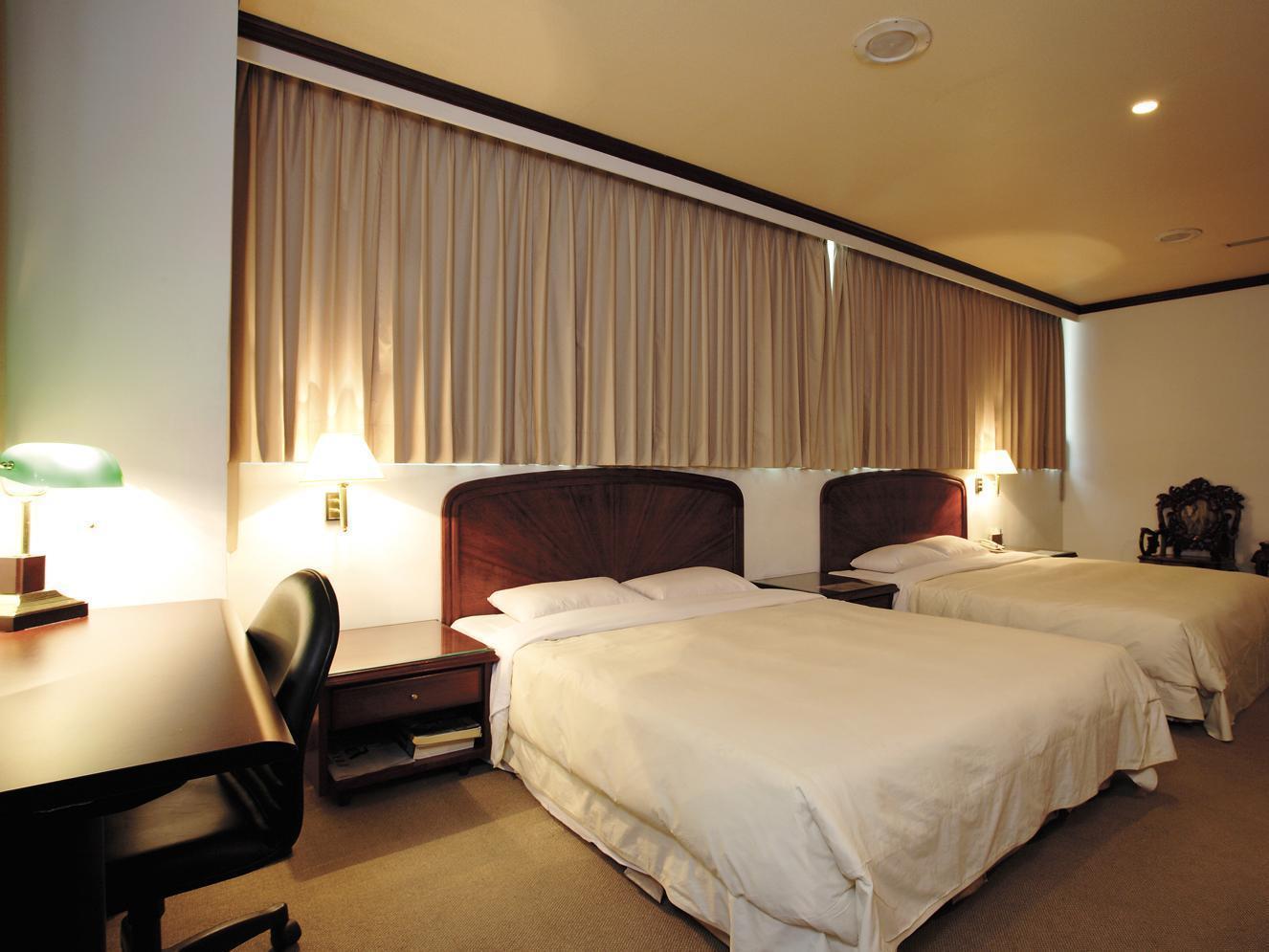 Abbo Hotel Tainan Exterior photo