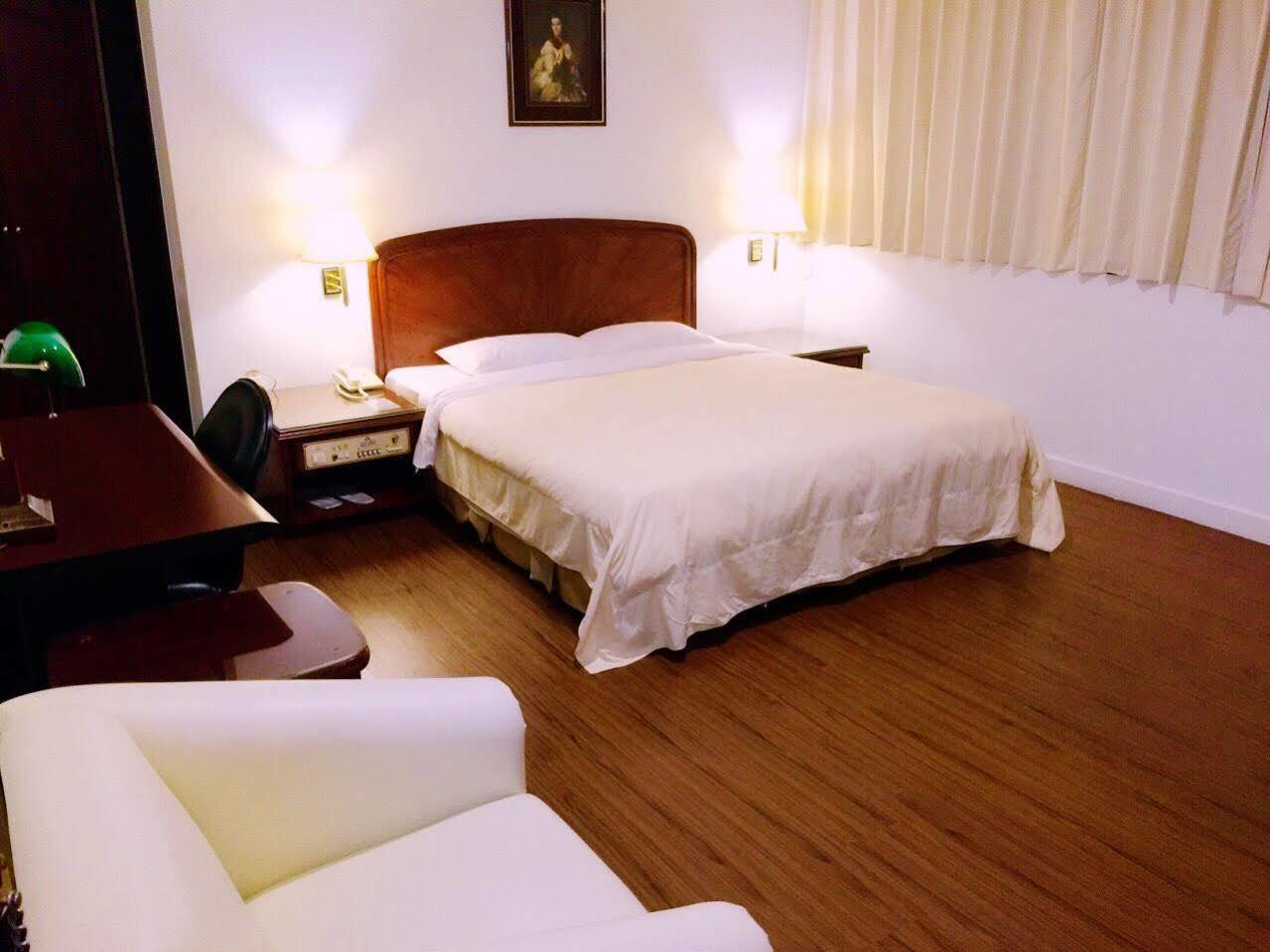 Abbo Hotel Tainan Exterior photo